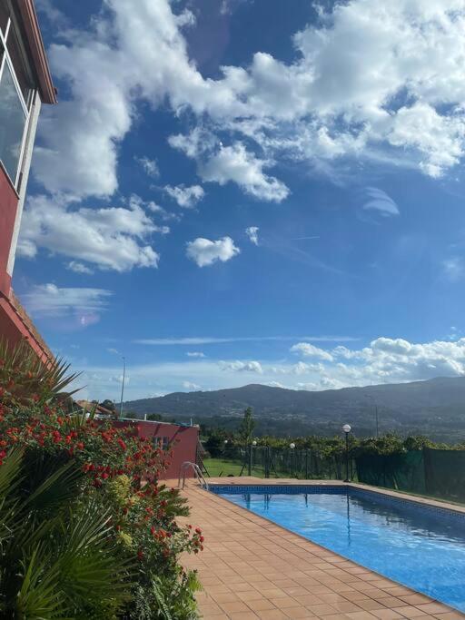 Chalet Casa Con Piscina En Arbo Vigo Dış mekan fotoğraf